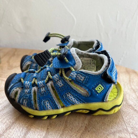 Toddler Boy Athletic Hiking Closed Toe Sandals - Picture 2 of 6